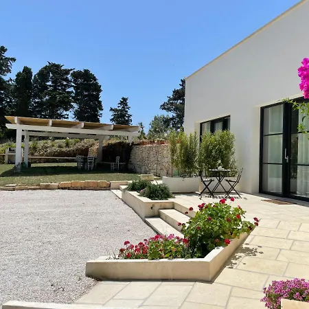 Anna Maria Villa